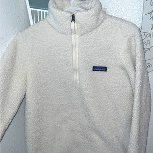 White Patagonia fleece half zip
